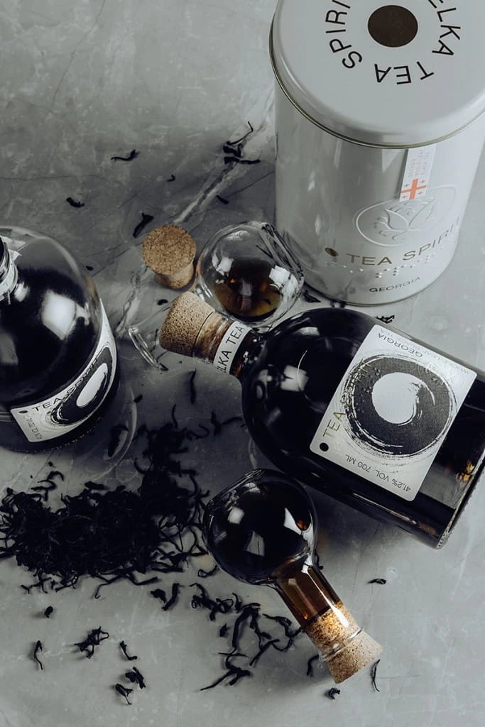 Metelka Tea Spirit Georgia 41,2%vol. 0,7l – Bild 3